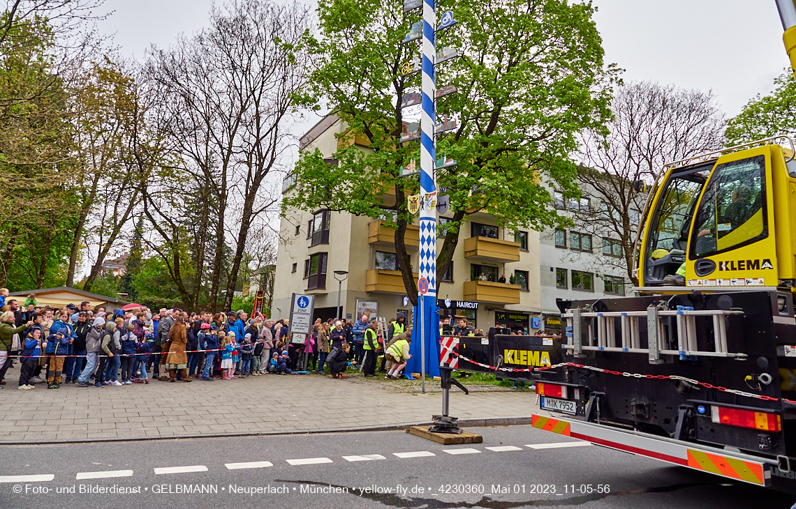 01.05.2023 - Maibaumaufstellung in Berg am Laim